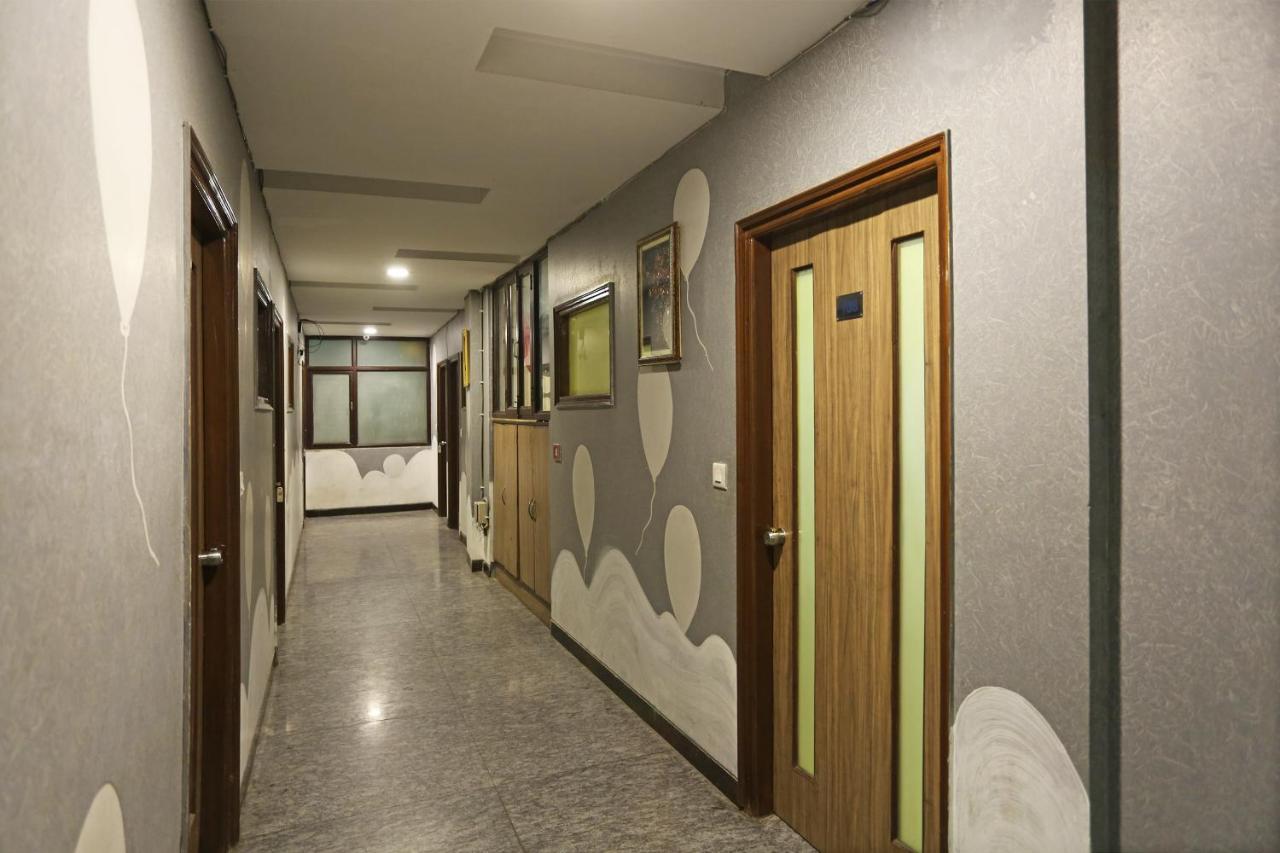 Airport Hotel Ambrosia Nowe Delhi Zewnętrze zdjęcie