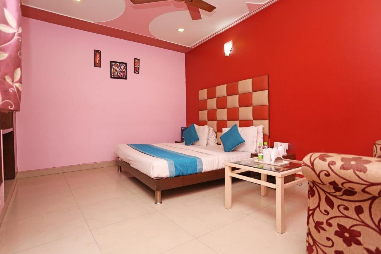 Airport Hotel Ambrosia Nowe Delhi Zewnętrze zdjęcie