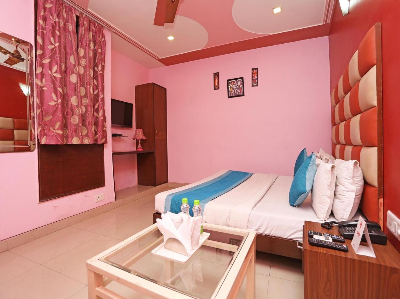 Airport Hotel Ambrosia Nowe Delhi Zewnętrze zdjęcie