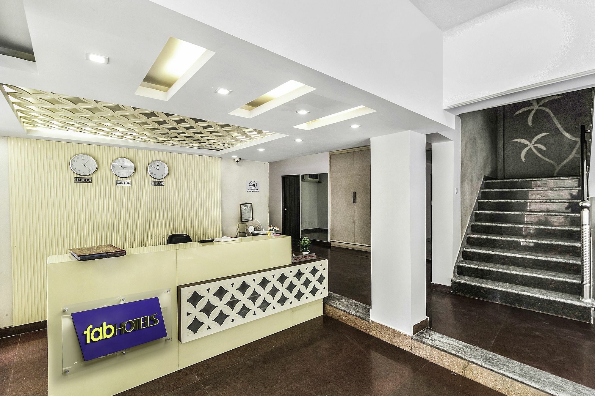Airport Hotel Ambrosia Nowe Delhi Zewnętrze zdjęcie